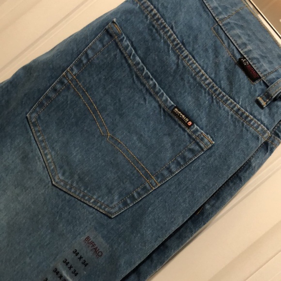 Men’s Buffalo Jeans - Picture 3 of 3